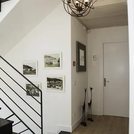 Es Cel De بيغور