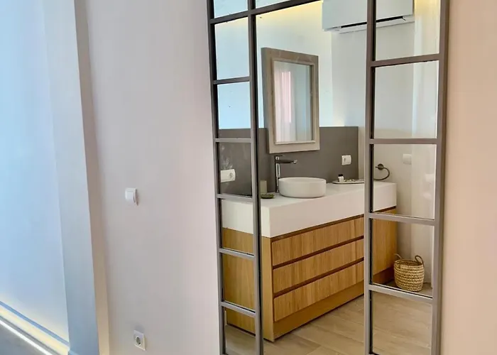 Es Cel De Otel