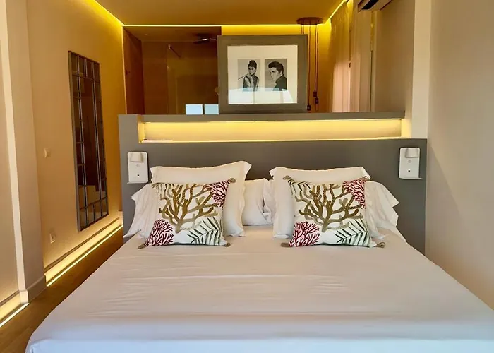 Es Cel De Otel 3*